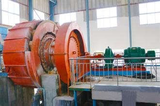 超細(xì)層壓磨機(jī) 超細(xì)層壓磨機(jī)