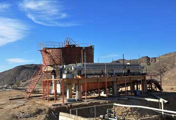 為該選廠設計的尾礦干排設備——板框壓濾機和濃密機 為該選廠設計的尾礦干排設備——板框壓濾機和濃密機